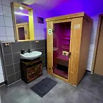 Miri Mit Infrarotsauna Netflix Wlan Parkplatz Apartamento Lossnitz