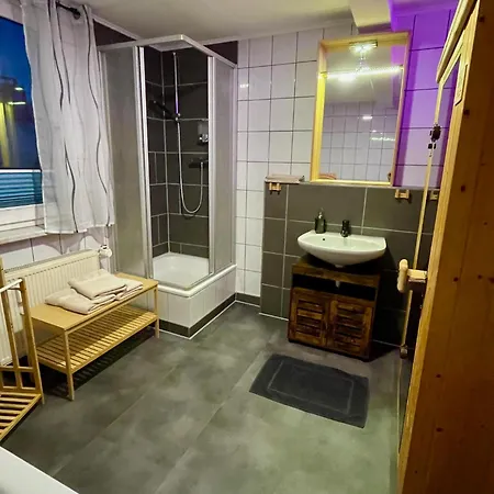 Ferienwohnung Miri Mit Infrarotsauna Netflix Und Parkplatz * Lossnitz
